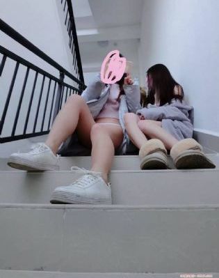 年轻女员工的滋味2
